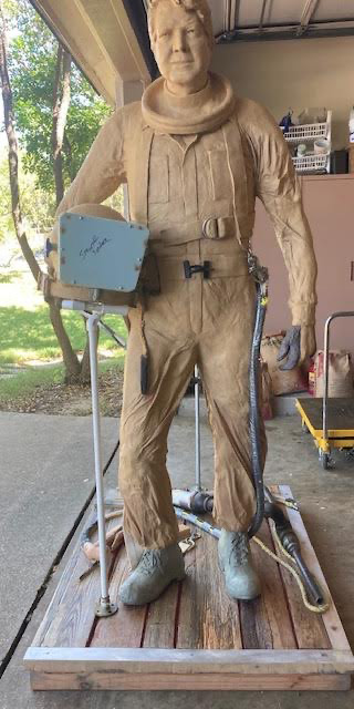 Building Our Monument Oilfield Divers Monument, Morgan City, LA