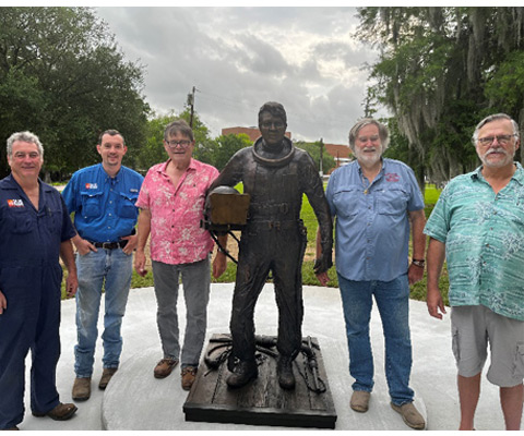 Building Our Monument Oilfield Divers Monument, Morgan City, LA